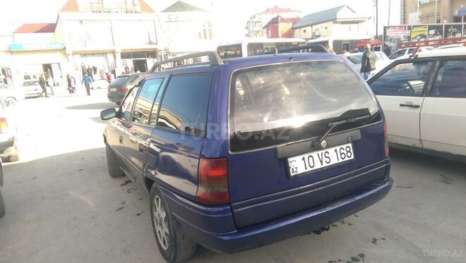 Opel Astra 1995, 324,000 km - 2.0 l - Bakı
