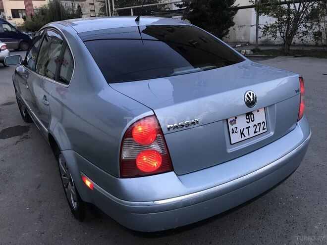 Volkswagen Passat 2001, 210,000 km - 2.8 л - Bakı