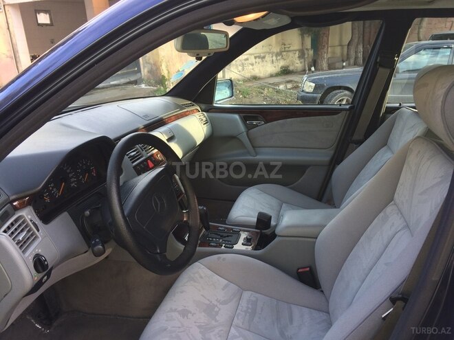 Mercedes E 230 1997, 265,606 km - 2.3 l - Bakı