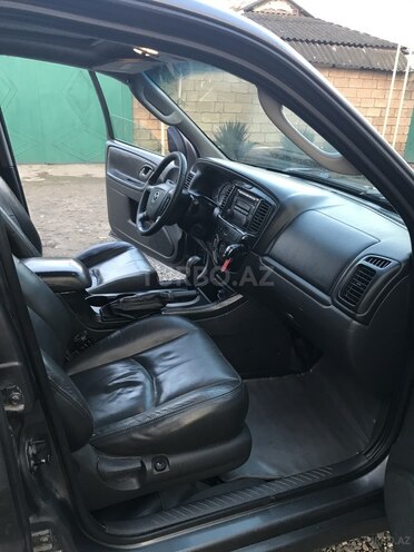 Mazda Tribute 2005, 218,000 km - 3.0 l - Xaçmaz