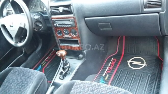 Opel Astra 1999, 325,000 km - 1.6 l - Bakı
