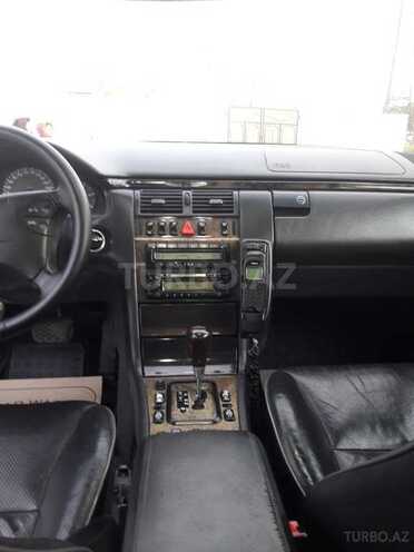 Mercedes E 320 2001, 459,000 km - 3.2 l - Bakı