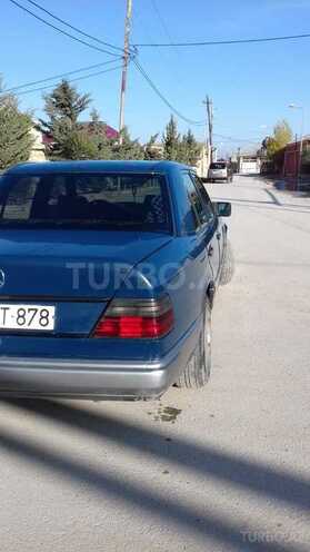 Mercedes E 250 1990, 452,689 km - 2.5 l - Bakı