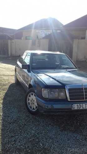 Mercedes E 250 1990, 452,689 km - 2.5 l - Bakı
