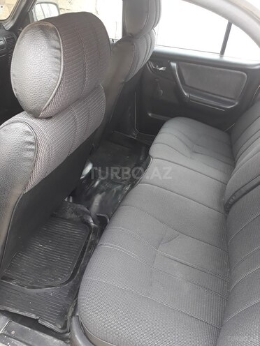 GAZ 31105 2004, 330,000 km - 2.3 l - Bakı