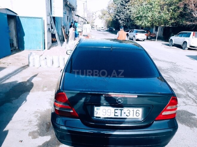 Mercedes C 220 2002, 346,000 km - 2.2 л - Bakı