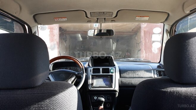 Mitsubishi Pajero io 2001, 310,000 km - 1.8 l - Sumqayıt