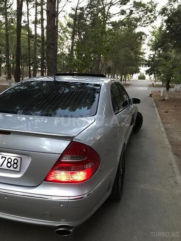 Mercedes E 280 2006, 281,000 km - 2.8 l - Sumqayıt