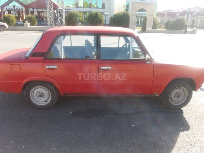 LADA (VAZ) 2101 1976, 350,000 km - 1.6 l - Quba