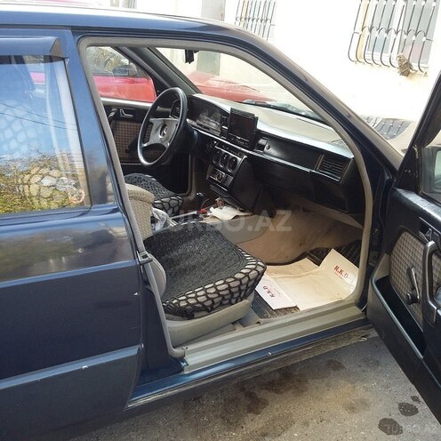 Mercedes 190 1990, 282,000 km - 2.0 l - Bakı