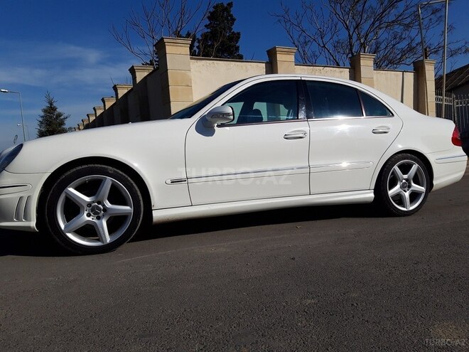 Mercedes E 240 2004, 216,000 km - 2.6 l - Bakı