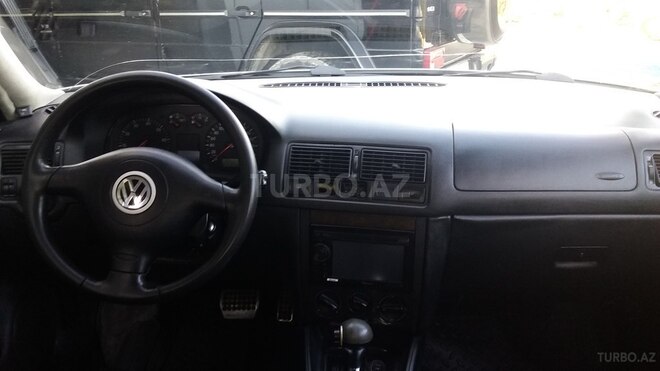 Volkswagen Golf 2002, 30,000 km - 1.8 l - Bakı