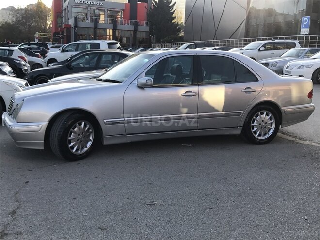 Mercedes E 270 2001, 450,355 km - 2.7 l - Bakı