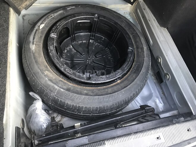 Mercedes E 270 2001, 450,355 km - 2.7 l - Bakı