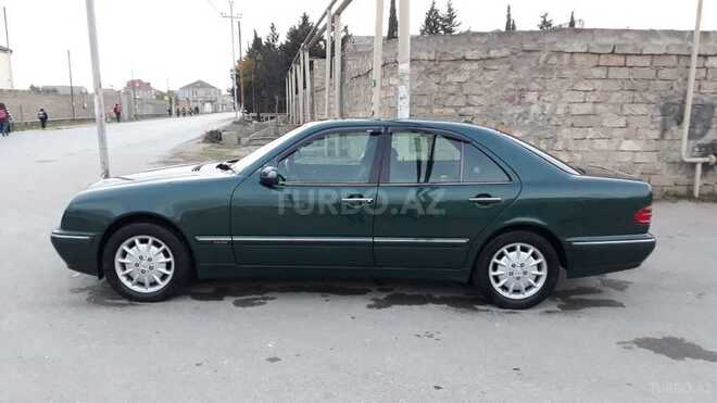 Mercedes E 220 2001, 187,864 km - 2.2 l - Bakı