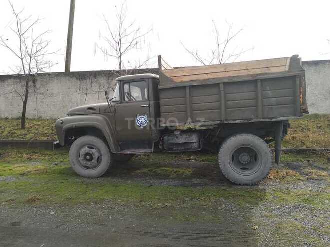 ZIL 130 1976, 132,654 km - 8.0 l - Zaqatala