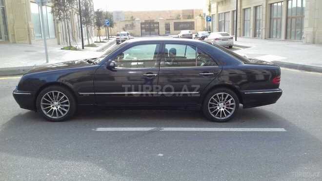 Mercedes E 240 2000, 285,000 km - 2.4 l - Bakı