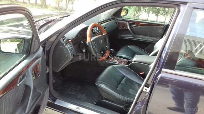 Mercedes E 240 2000, 285,000 km - 2.4 l - Bakı