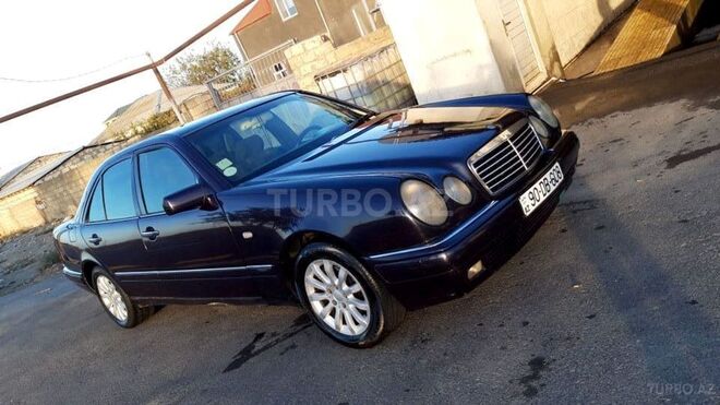 Mercedes E 230 1996, 450,000 km - 2.3 l - Bakı