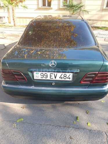Mercedes E 240 1998, 329,000 km - 2.4 l - Gəncə