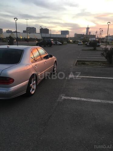 Mercedes E 240 1999, 281,380 km - 2.4 l - Bakı