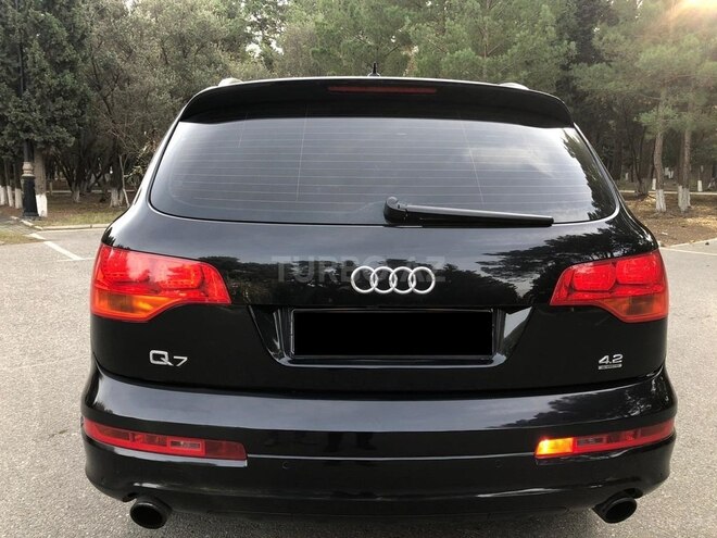 Audi Q7 2007, 180,000 km - 4.2 l - Bakı