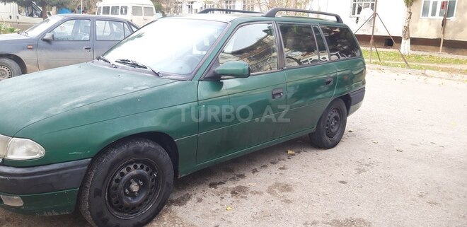 Opel Astra 1996, 414,600 km - 1.6 l - Sumqayıt