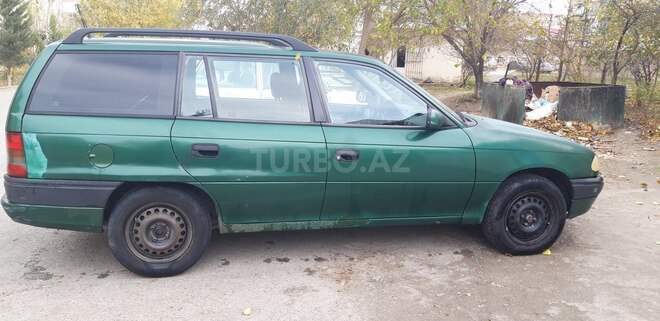 Opel Astra 1996, 414,600 km - 1.6 l - Sumqayıt