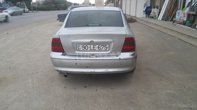 Opel Vectra 1997, 260,000 km - 2.0 l - Bakı