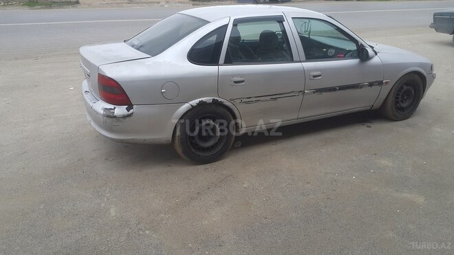 Opel Vectra 1997, 260,000 km - 2.0 l - Bakı