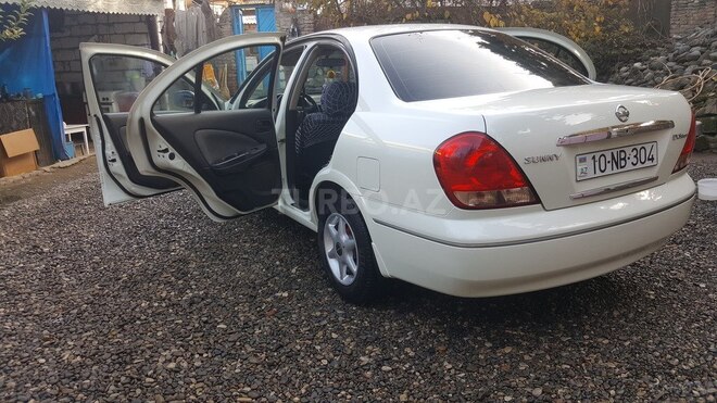 Nissan Sunny 2004, 322,417 km - 1.6 л - Qazax