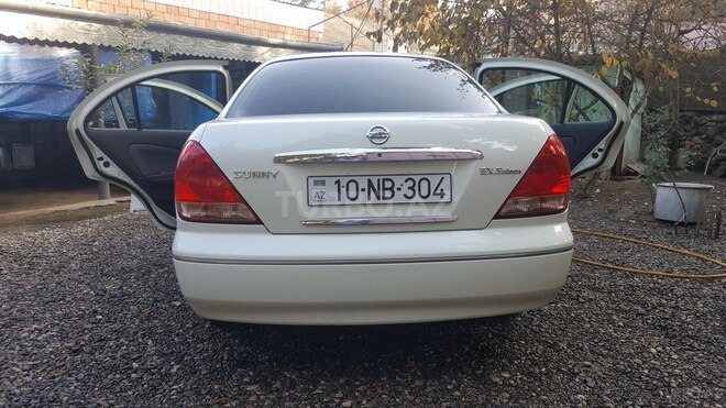 Nissan Sunny 2004, 322,417 km - 1.6 л - Qazax