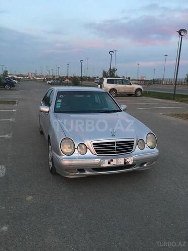 Mercedes E 240 1999, 281,385 km - 2.4 l - Bakı
