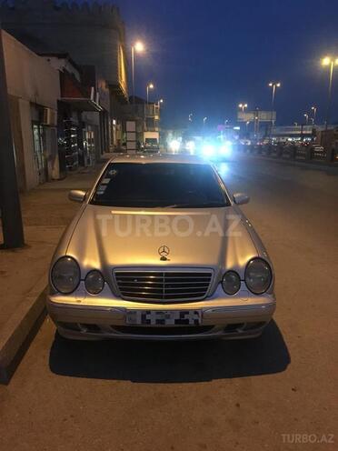 Mercedes E 240 1999, 281,385 km - 2.4 l - Bakı