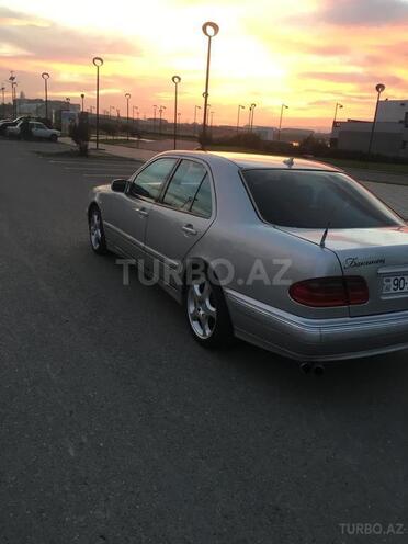 Mercedes E 240 1999, 281,385 km - 2.4 l - Bakı