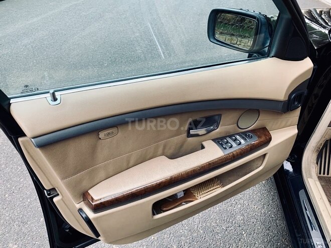 BMW 745 2002, 185,000 km - 4.5 л - Bakı