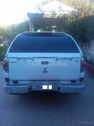 Mitsubishi L200 2008, 219,000 km - 2.5 l - Bakı