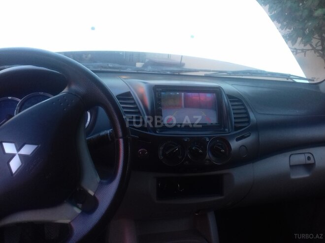 Mitsubishi L200 2008, 219,000 km - 2.5 l - Bakı