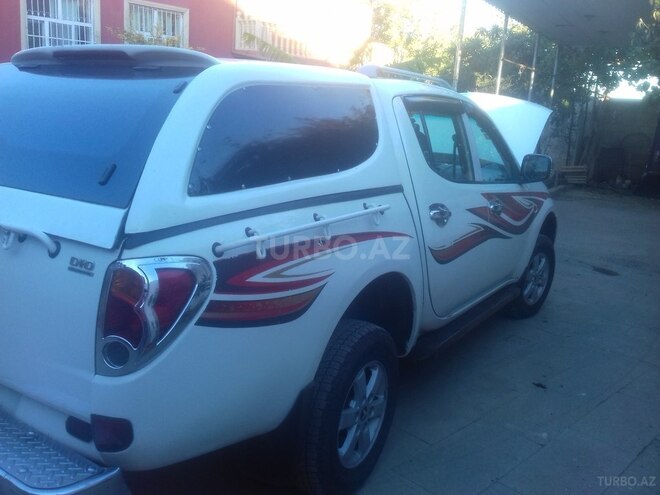 Mitsubishi L200 2008, 219,000 km - 2.5 l - Bakı
