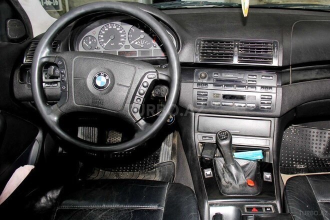 BMW 320 1999, 133,000 km - 2.0 l - Bakı