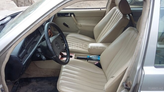 Mercedes 190 1990, 453,213 km - 1.8 l - Biləsuvar