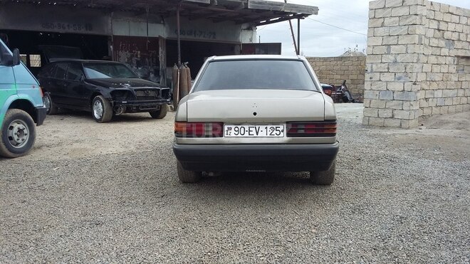Mercedes 190 1990, 453,213 km - 1.8 l - Biləsuvar