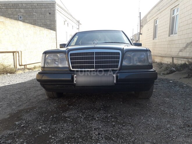 Mercedes E 200 1994, 245,000 km - 2.0 л - Bakı