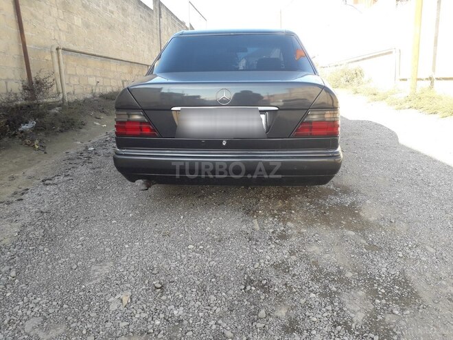 Mercedes E 200 1994, 245,000 km - 2.0 л - Bakı
