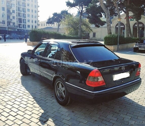 Mercedes C 200 1995, 280,000 km - 2.0 l - Bakı
