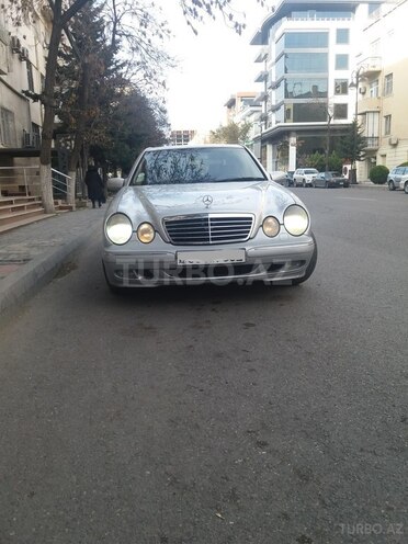 Mercedes E 320 2000, 162,000 km - 3.2 l - Bakı