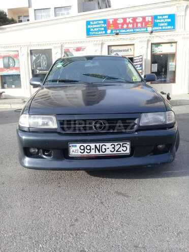 Opel Astra 1997, 250,000 km - 1.8 l - Bakı
