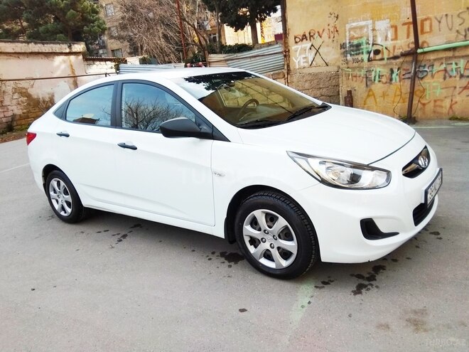 Hyundai Accent 2013, 88,000 km - 1.4 l - Bakı