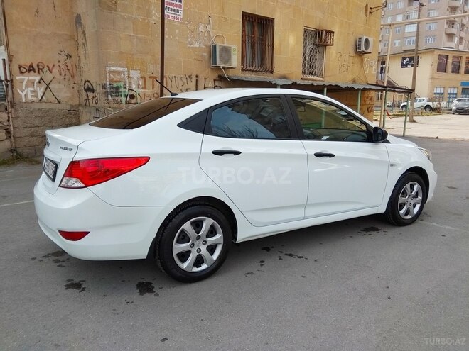 Hyundai Accent 2013, 88,000 km - 1.4 l - Bakı