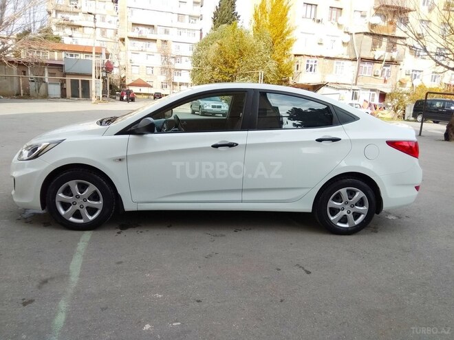Hyundai Accent 2013, 88,000 km - 1.4 l - Bakı